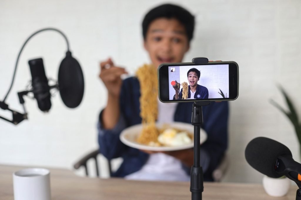 Discovering the Irresistible Mukbang Food Challenge Trend in the Culinary World