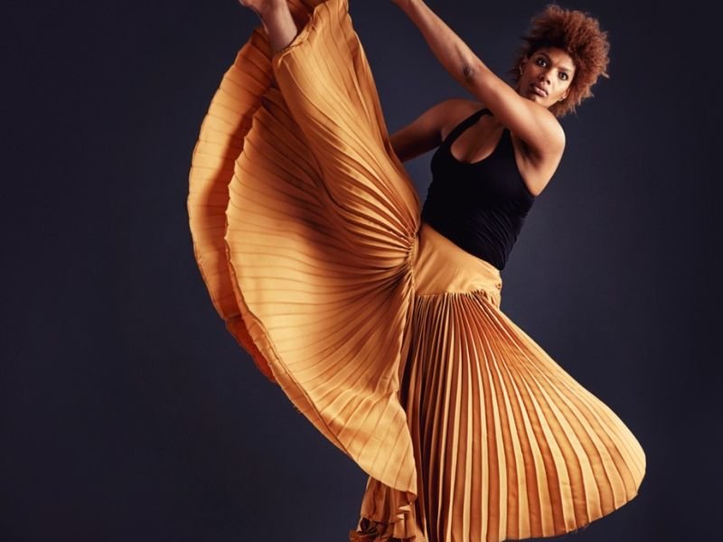 A Photo of Contemporary dance workshops https://competes.tv/wp-content/uploads/2023/09/Contemporary-dance-workshops-Competes-TV-dance-styles-technical-aspects-of-contemporary-dance-choreographic-approaches-artistic-voices-mesmerizing-performances-talented-dancers-renowned-dance-companies-contemporary-dance-community-Dance-5ad5bdab.jpg